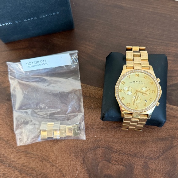 Marc Jacobs Women's Henry Crystal Gold-Tone Watch in Original Box - Picture 9 of 11